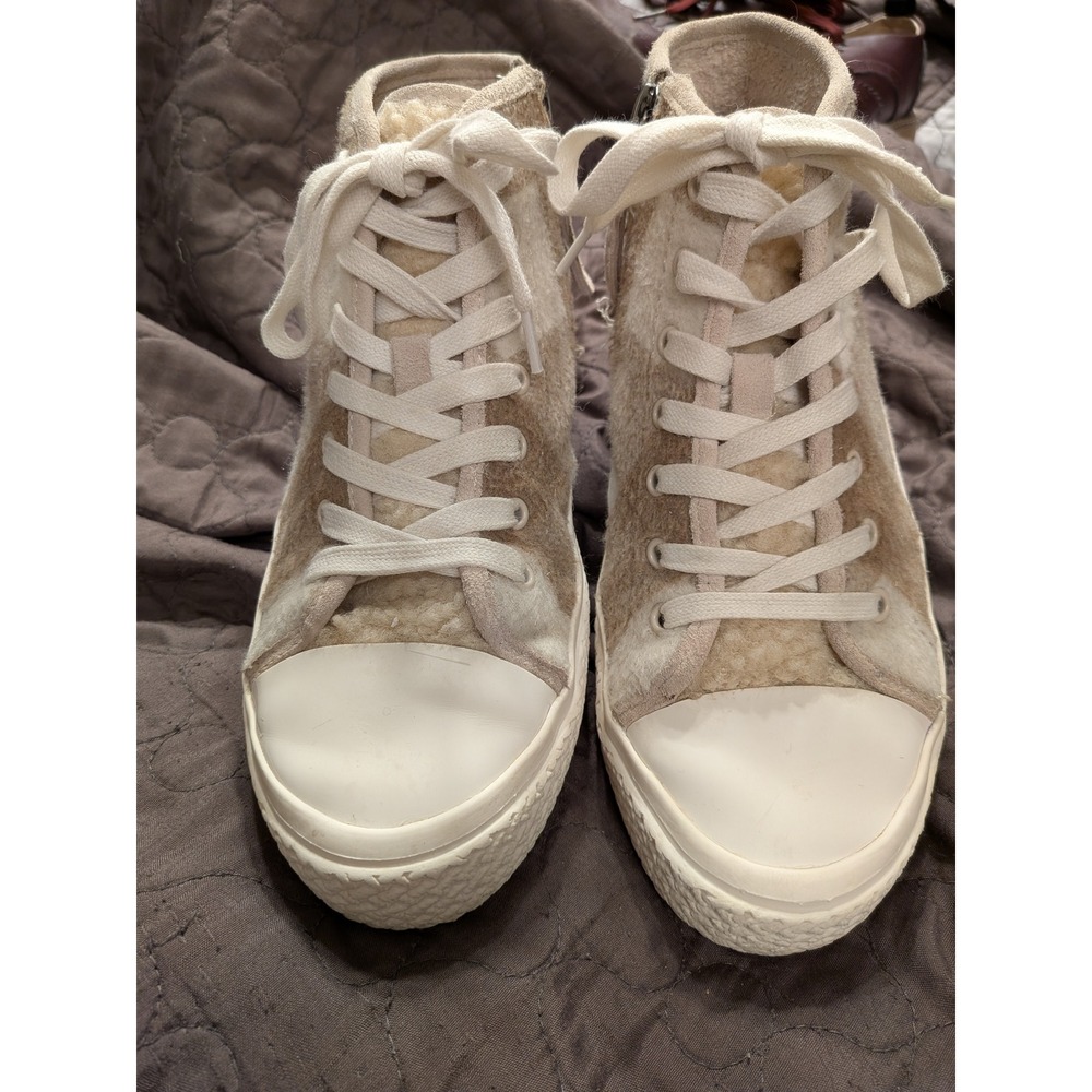 Dolce‎ Vita Womens High Top Sneakers Shearling Lined Tan White Lace Up Side Zip